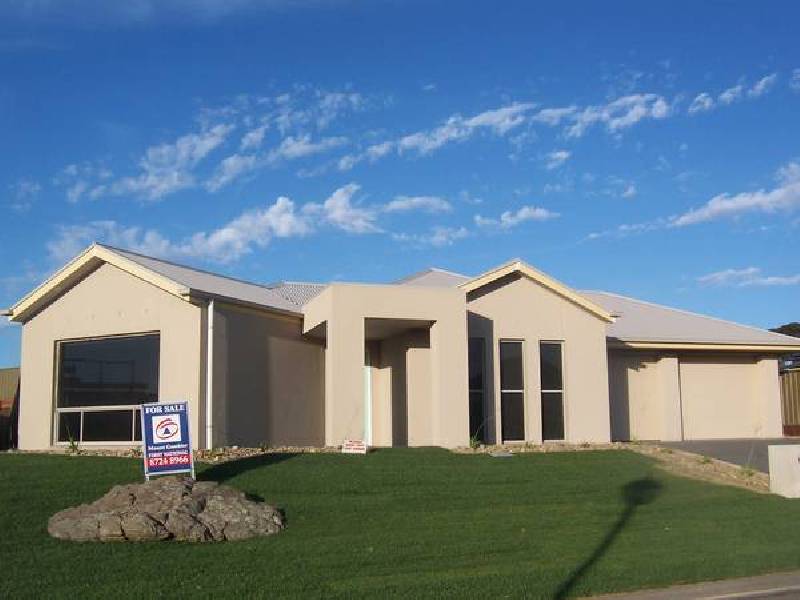 35 BLUEBELL DR, Mount Gambier SA 5290