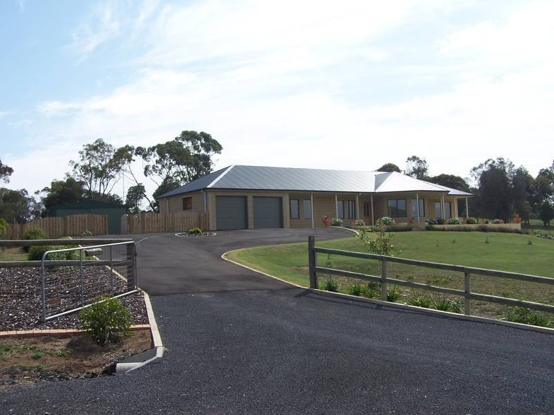 10 FAIRWAY COURT, Mount Gambier SA 5290