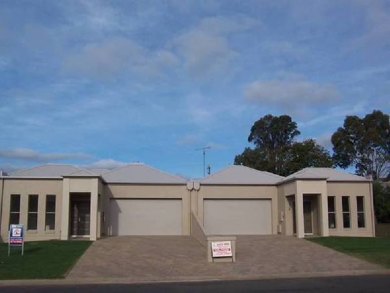 OLD KENT COURT, Mount Gambier SA 5290
