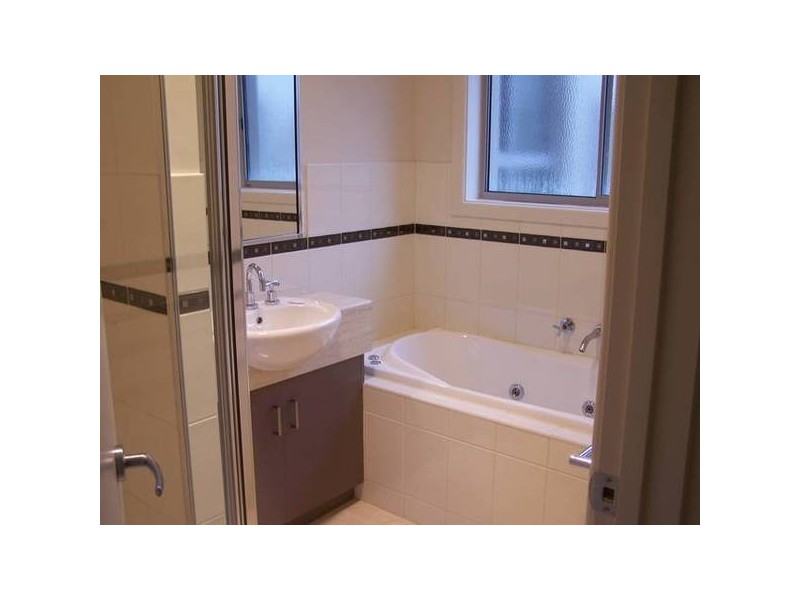 OLD KENT COURT, Mount Gambier SA 5290