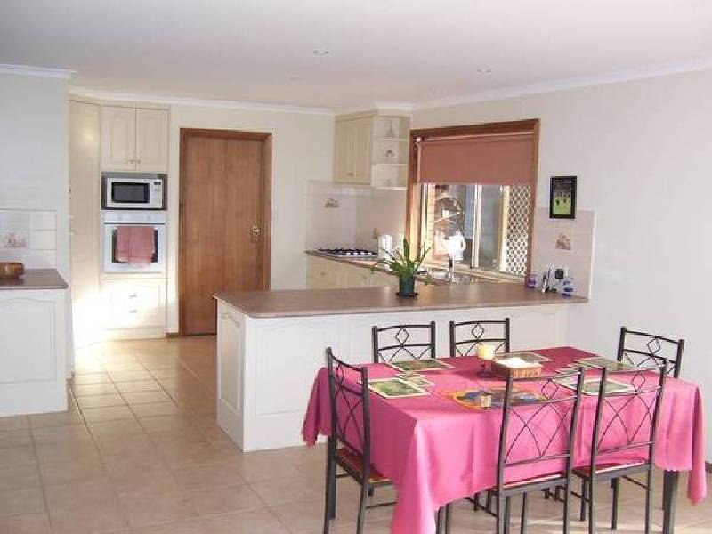 8 CHANTILLY PLACE, Mount Gambier SA 5290