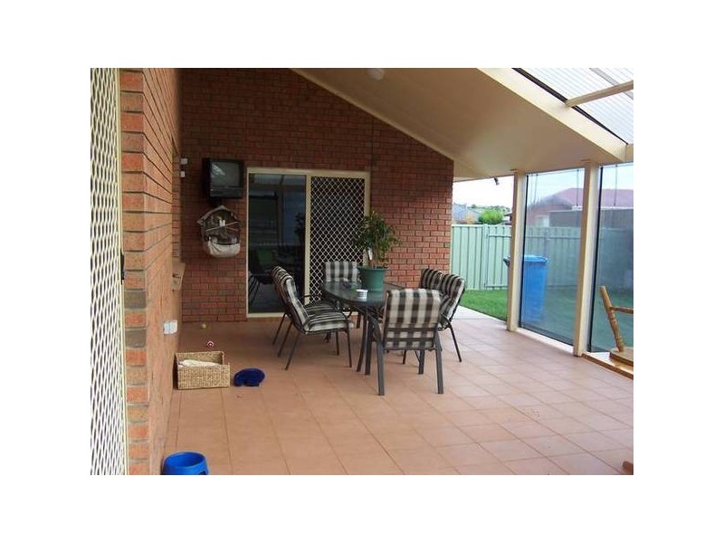 8 CHANTILLY PLACE, Mount Gambier SA 5290