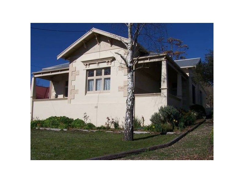 6 Lake Terrace East, Mount Gambier SA 5290