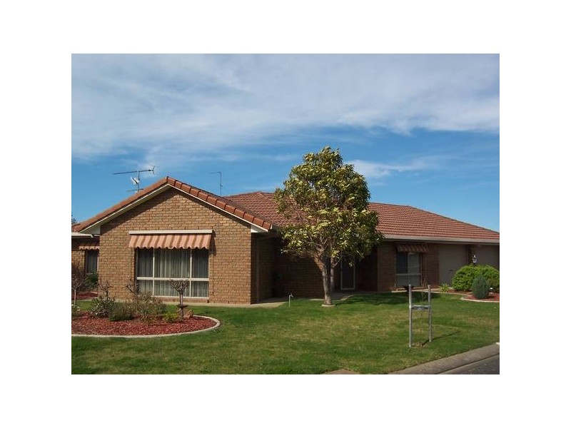 2 Glenmont Crescent, Mount Gambier SA 5290