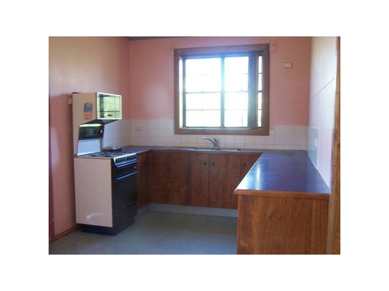 37 Lake Terrace East, Mount Gambier SA 5290