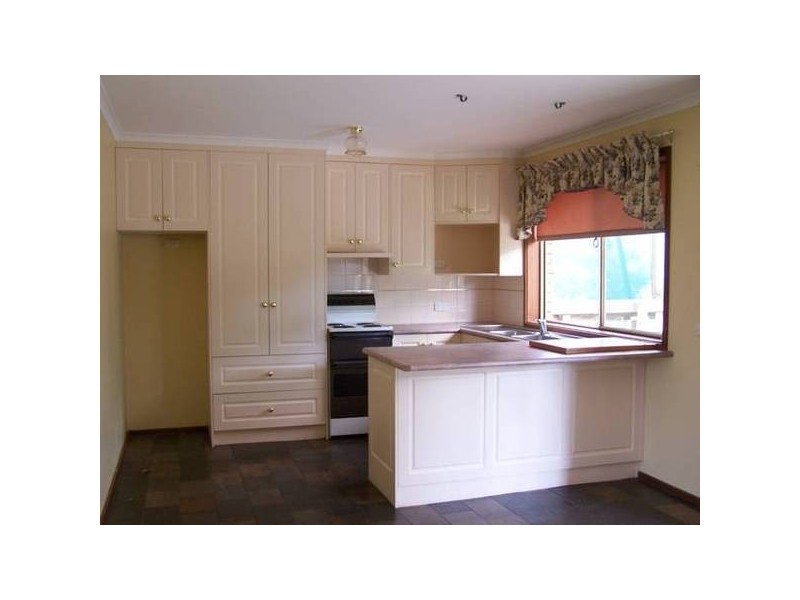 1 Balambool Ave, Mount Gambier SA 5290