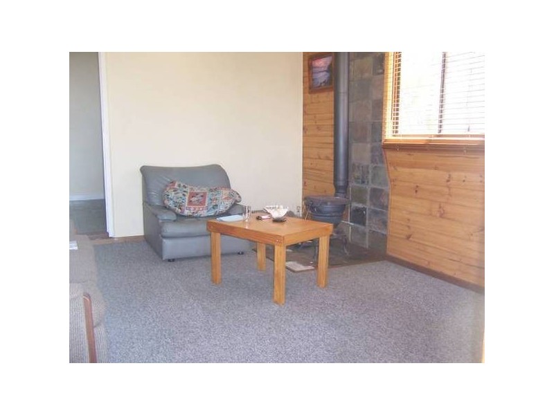 20 Adelaide Rd, Kalangadoo SA 5278