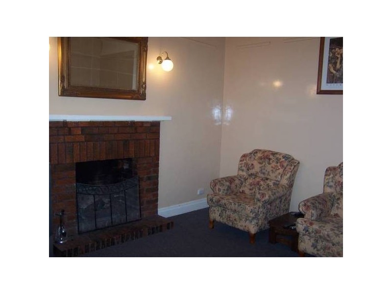 11 AGNES STREET, Mount Gambier SA 5290