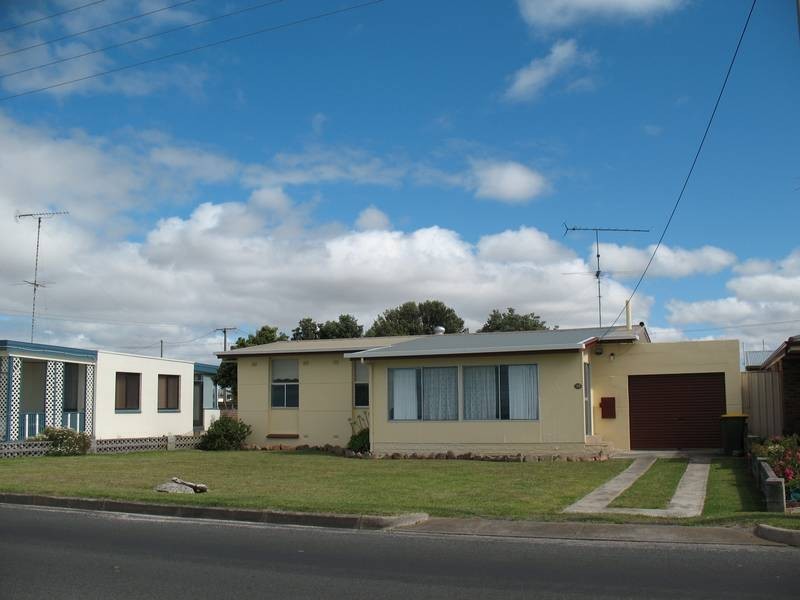 98 SEA PARADE, Port Macdonnell SA 5291