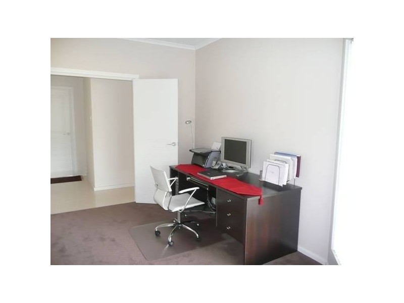 8 OAKRIDGE CRESCENT, Mount Gambier SA 5290