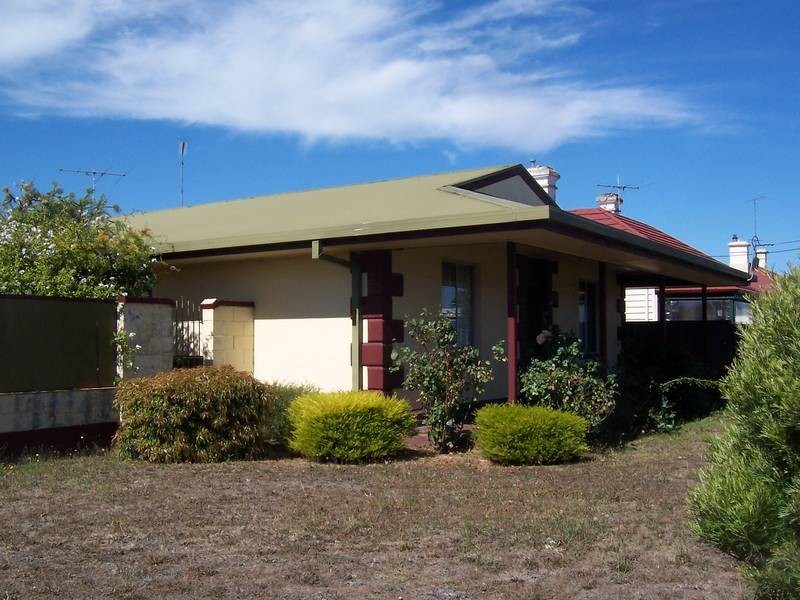 220 COMMERCIAL STREET WEST, Mount Gambier SA 5290