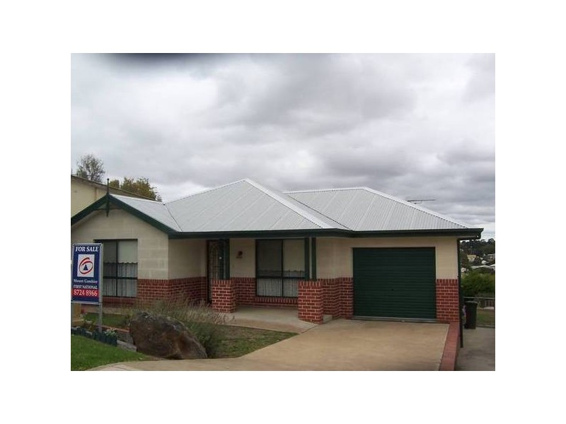 7 PEAKE STREET, Mount Gambier SA 5290