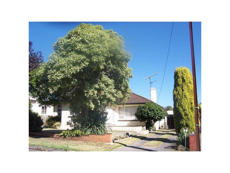 4 ROBINSON STREET, Mount Gambier SA 5290