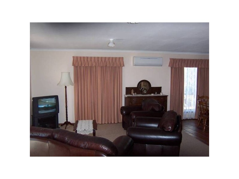 1 HARLEY STREET, Allendale East SA 5291