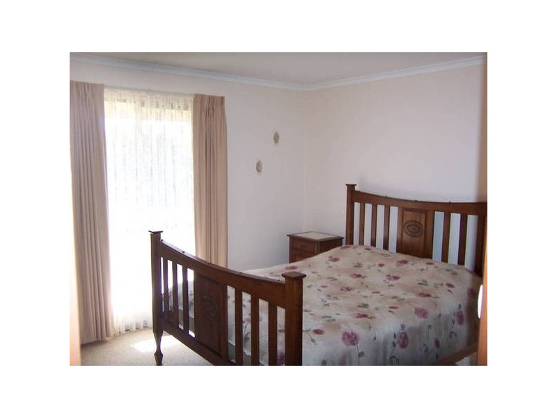 1 HARLEY STREET, Allendale East SA 5291