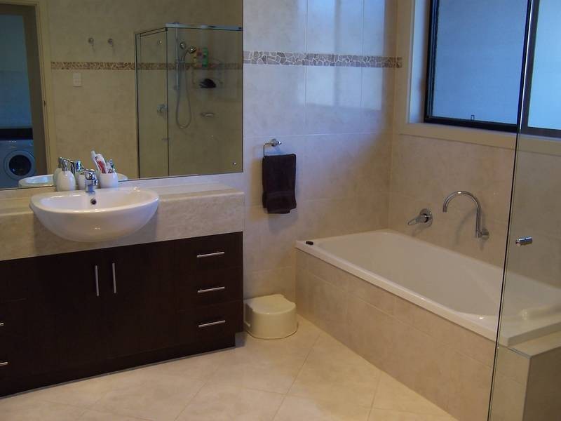 1 SAXON COURT, Mount Gambier SA 5290