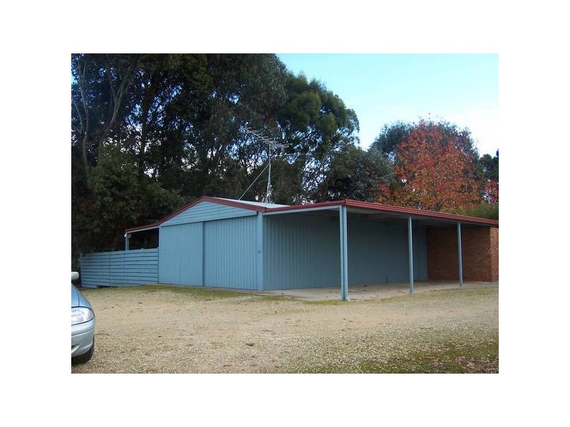 00 HILL ROAD, Yahl SA 5291