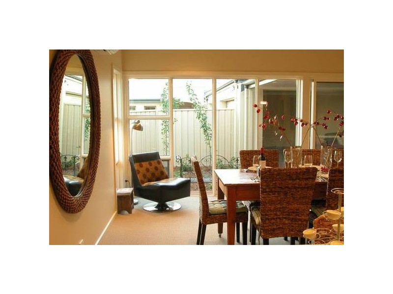 2/11 WALLACE STREET, Mount Gambier SA 5290