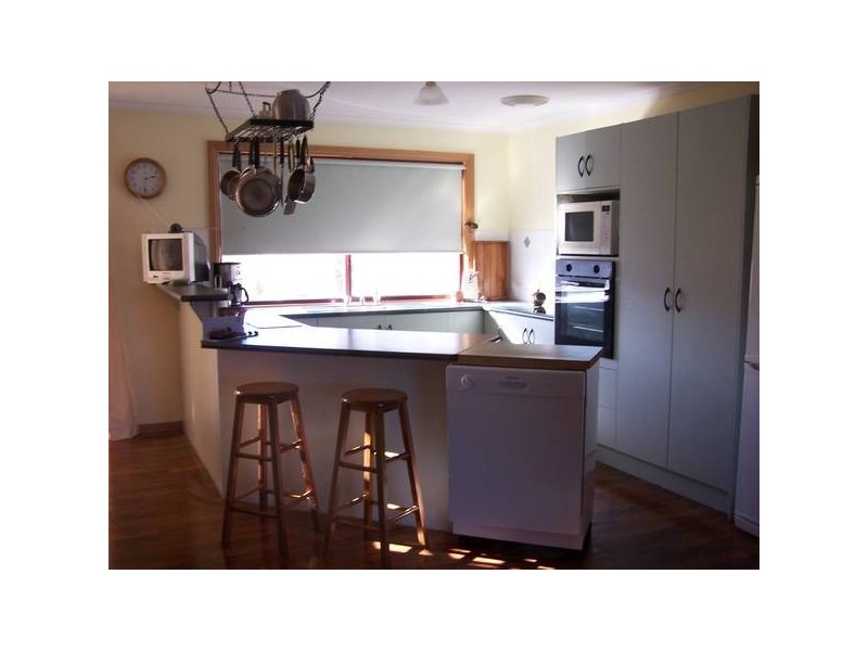 4 HARLEY STREET, Allendale East SA 5291