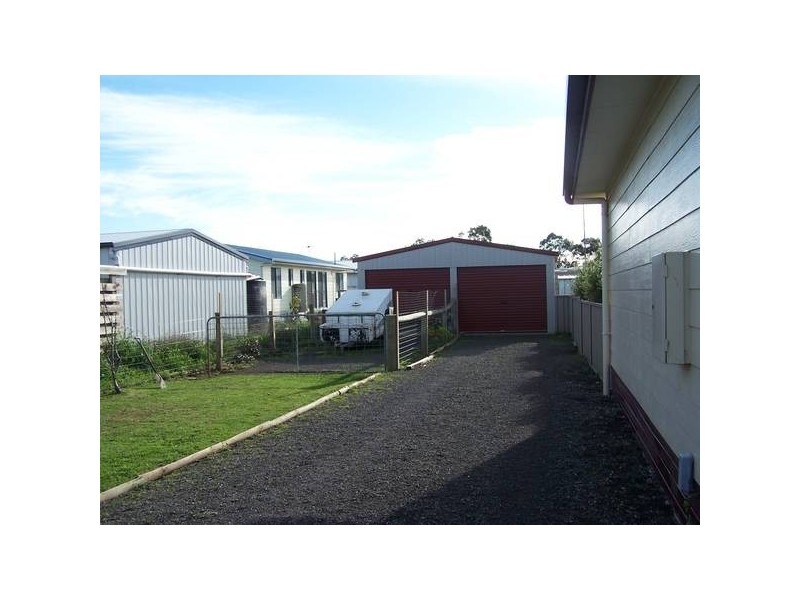 4 HARLEY STREET, Allendale East SA 5291