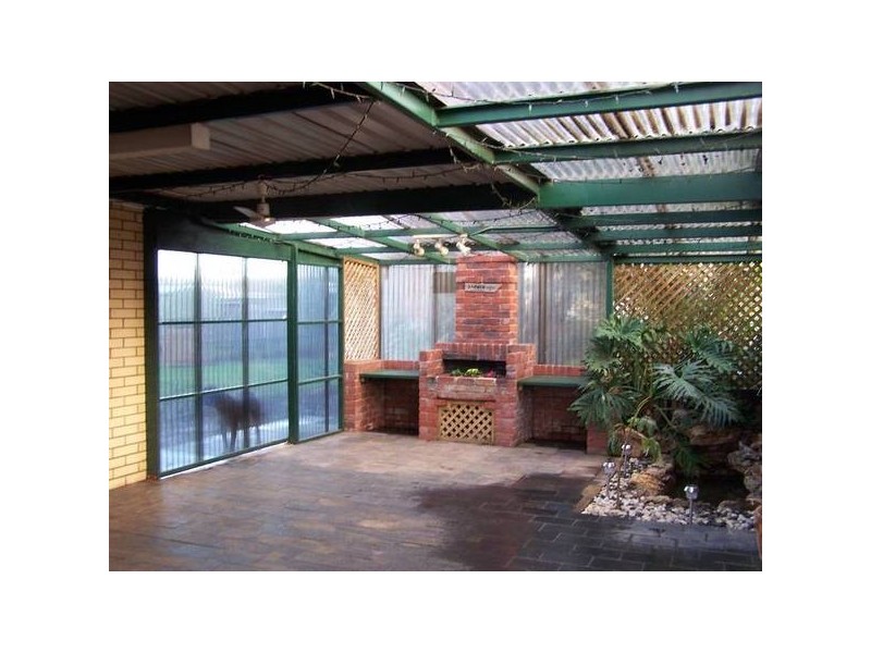 11 SUTTON AVENUE, Mount Gambier SA 5290