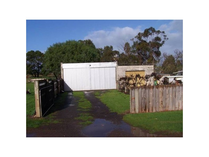 13 WANWIN STREET, Dartmoor VIC 3304