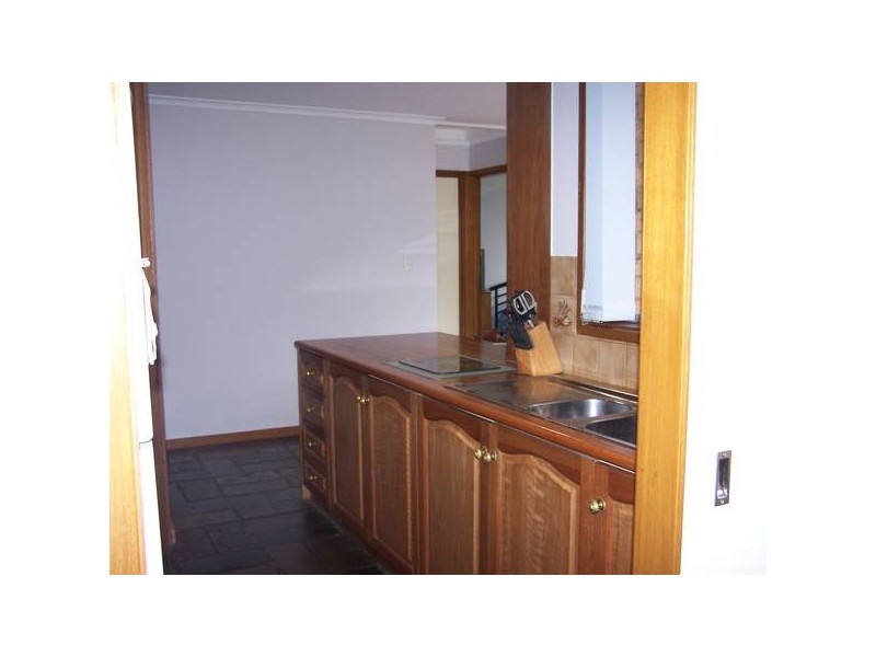 52 CROUCH ST SOUTH, Mount Gambier SA 5290