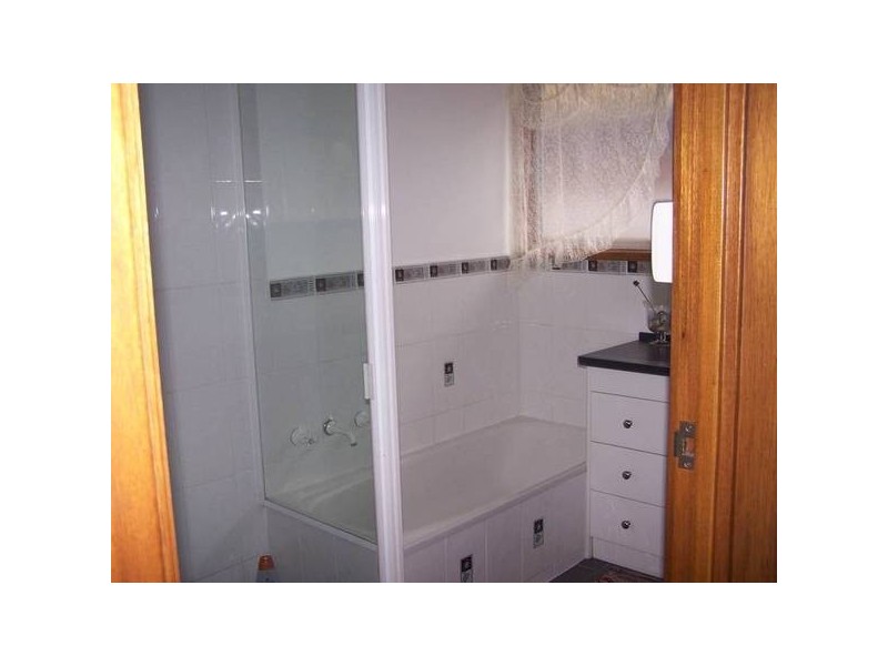 52 CROUCH ST SOUTH, Mount Gambier SA 5290