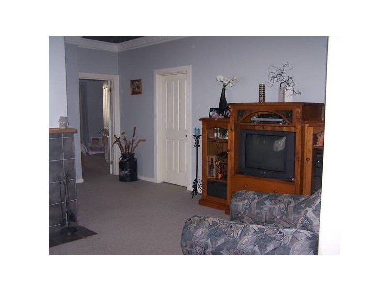 94 CROUCH ST SOUTH, Mount Gambier SA 5290