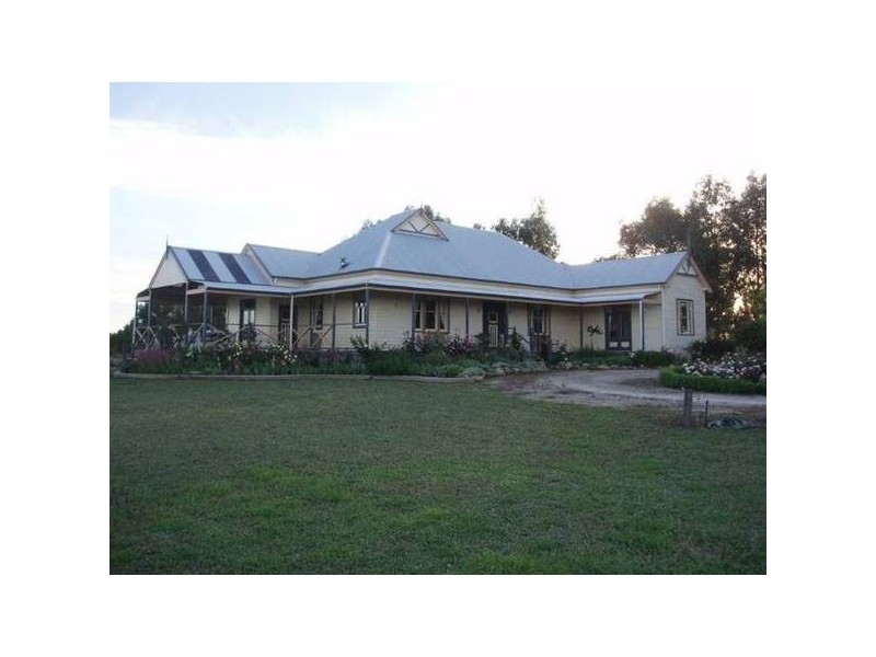 11 BURSTON ROAD, Mount Gambier SA 5290