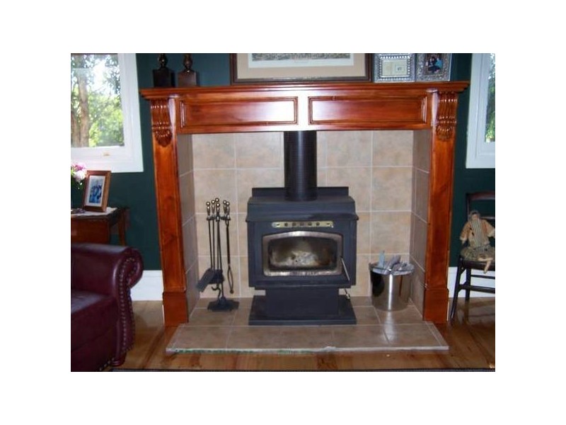 11 BURSTON ROAD, Mount Gambier SA 5290