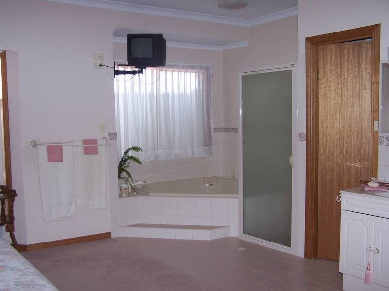 12 ELLE COURT, Mount Gambier SA 5290