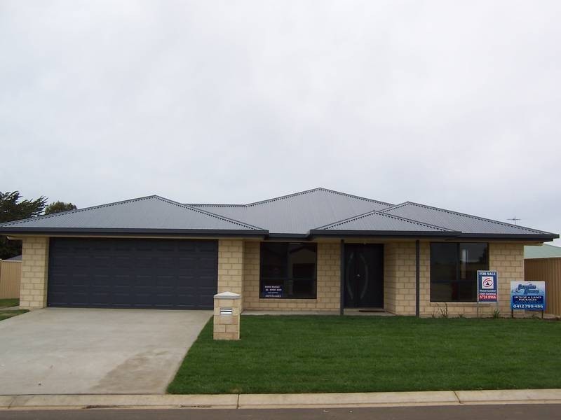 34 WILLOW AVENUE, Mount Gambier SA 5290