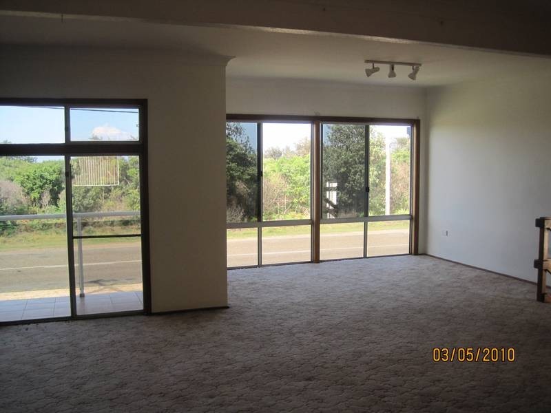 1711 Ocean Drive, Lake Cathie NSW 2445