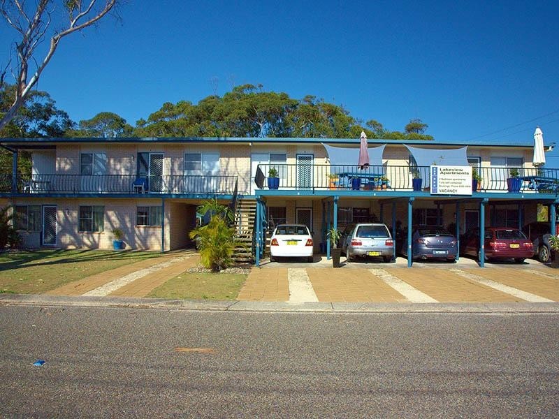 1689 Ocean Drive, Lake Cathie NSW 2445