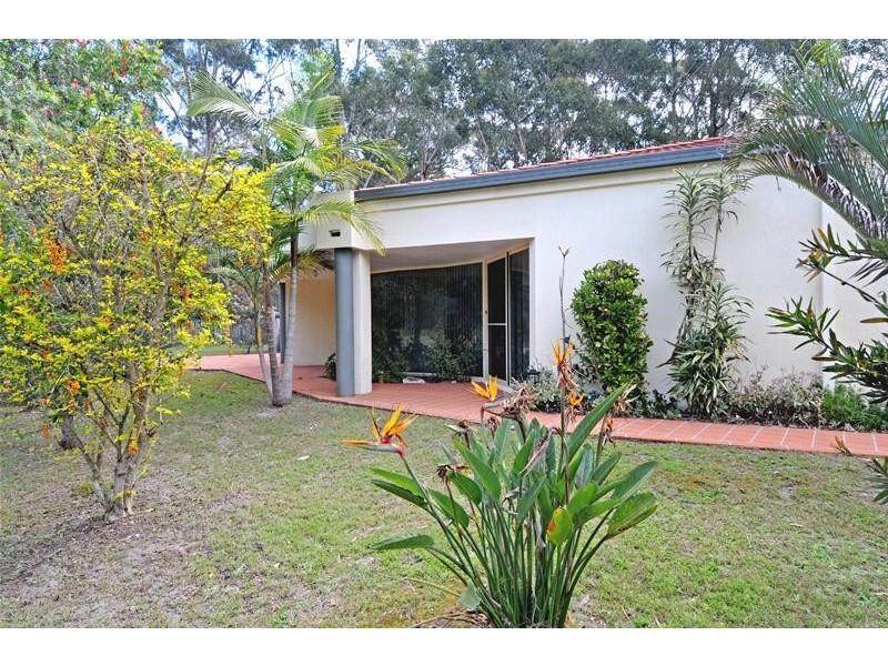 9 Lakeside Way, Lake Cathie NSW 2445