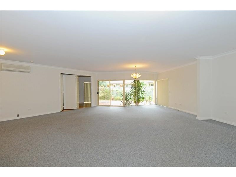 9 Lakeside Way, Lake Cathie NSW 2445