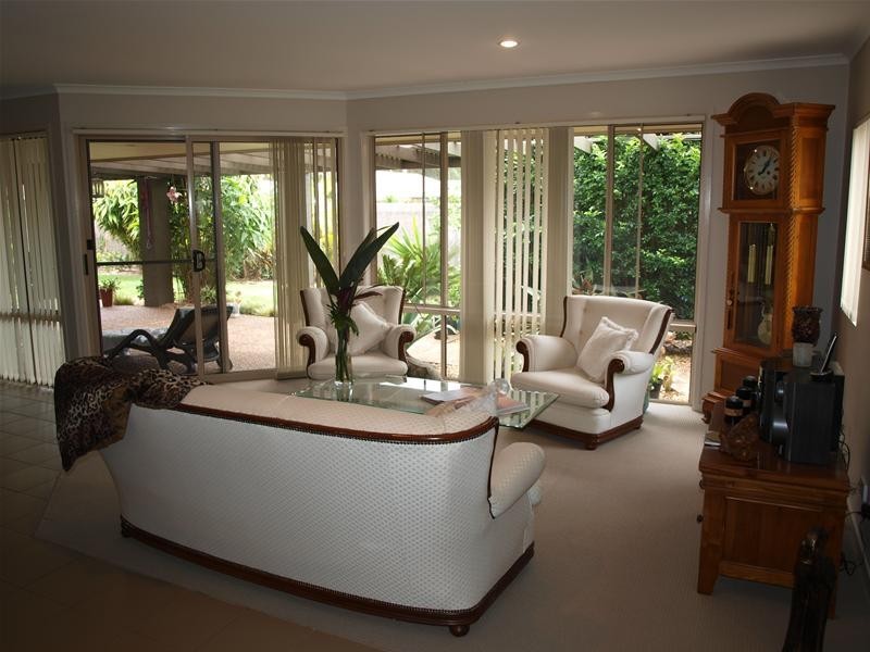 6 Hungerford Place, Bonny Hills NSW 2445