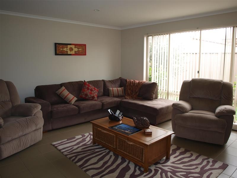 6 Hungerford Place, Bonny Hills NSW 2445