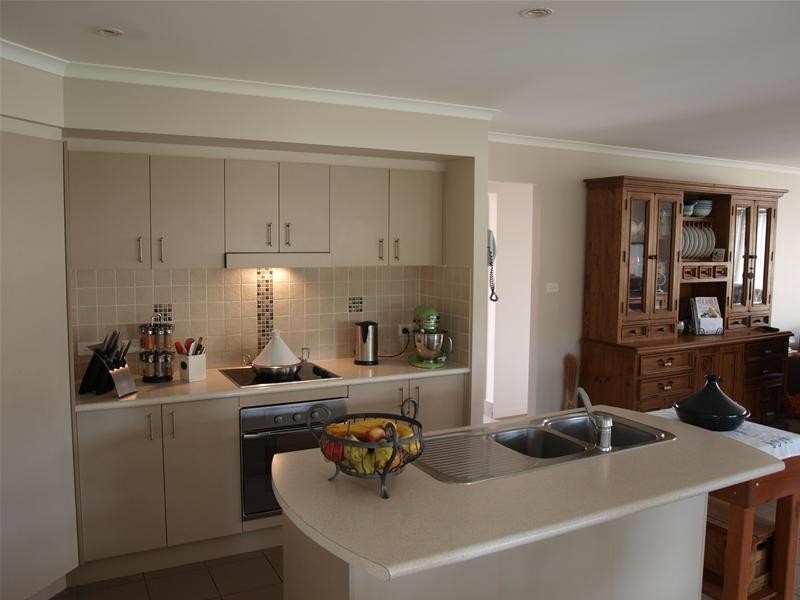 6 Hungerford Place, Bonny Hills NSW 2445