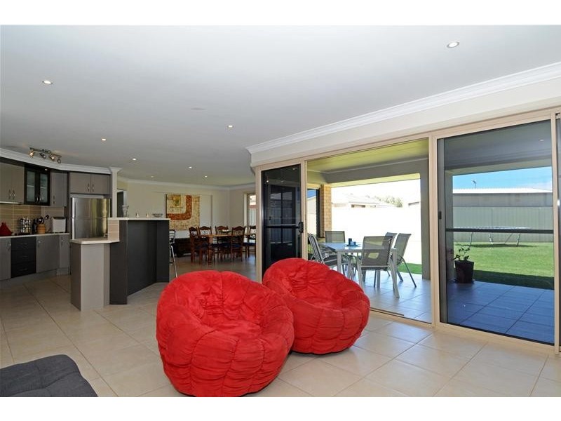 14 Tweed Place, Lake Cathie NSW 2445