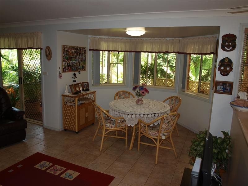 2 Melaleuca Avenue, Lake Cathie NSW 2445