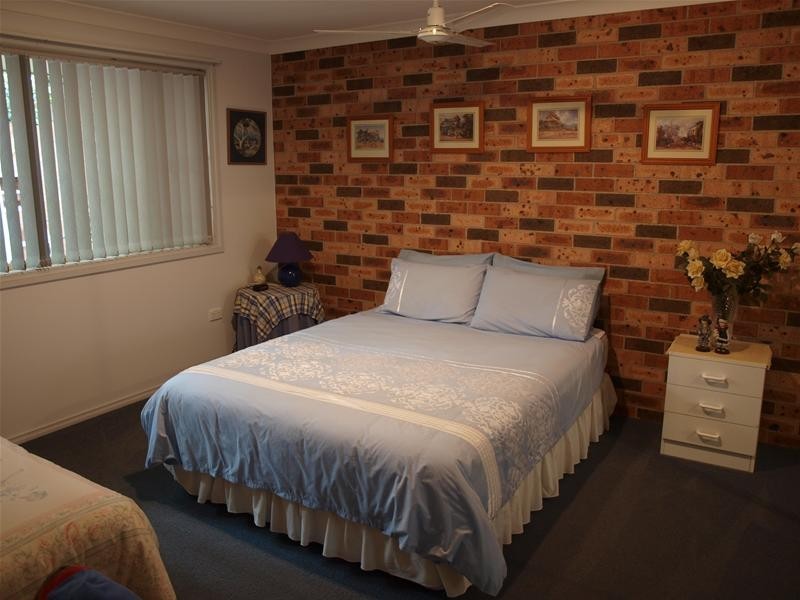 2 Melaleuca Avenue, Lake Cathie NSW 2445