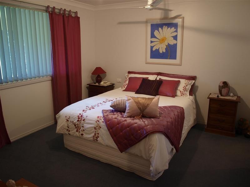 2 Melaleuca Avenue, Lake Cathie NSW 2445