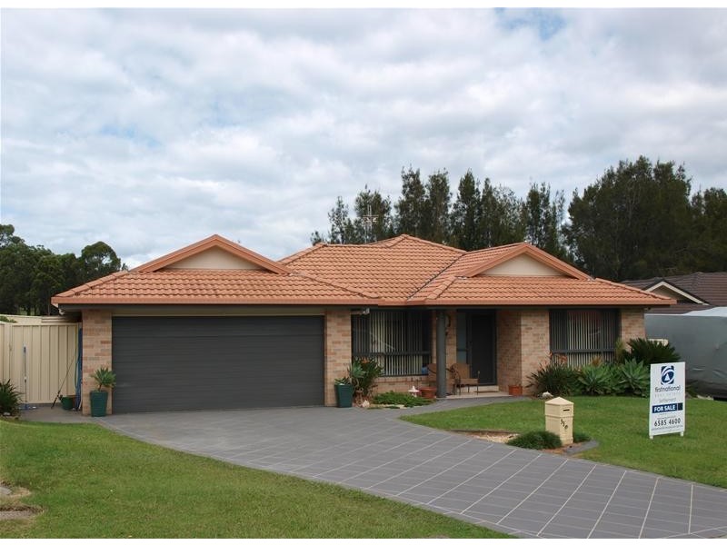 33 Explorers Way, Lake Cathie NSW 2445