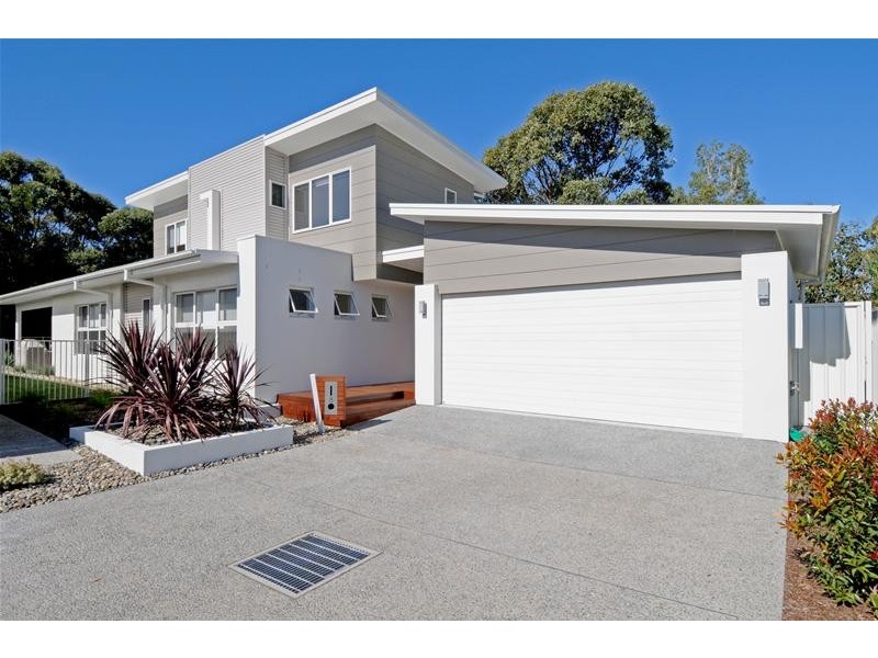 8 Beach Break Court, Bonny Hills NSW 2445