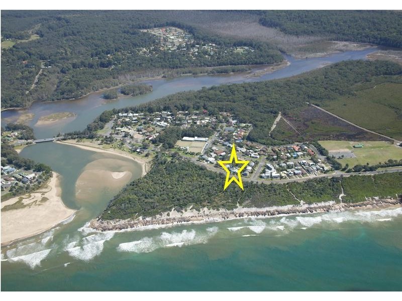 1705 Ocean Drive, Lake Cathie NSW 2445