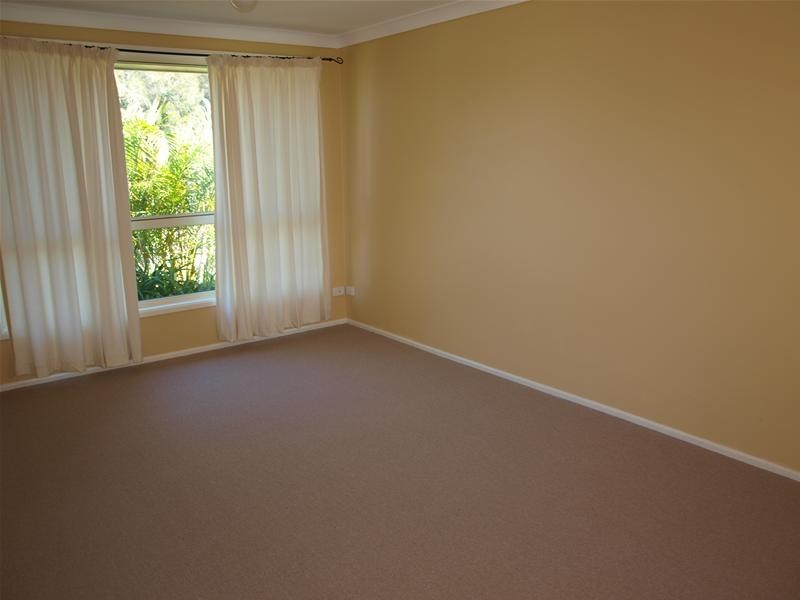 24 Abel Tasman Drive, Lake Cathie NSW 2445