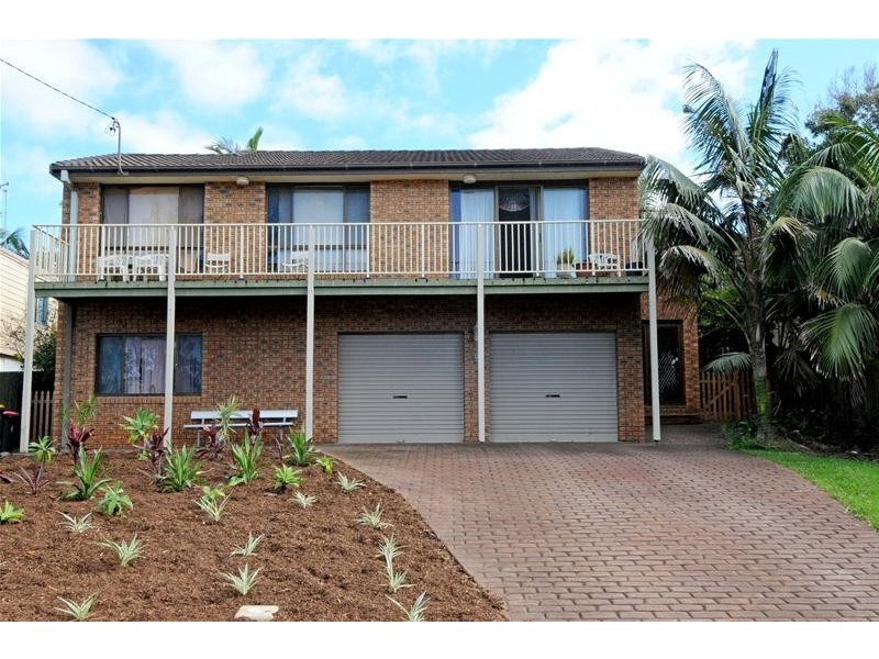 103 Chepana Street, Lake Cathie NSW 2445