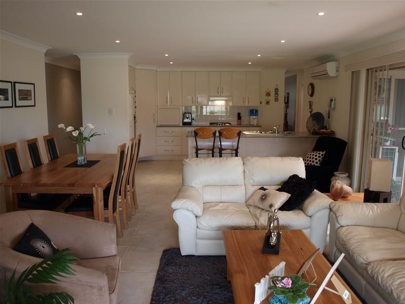 8 Tweed Place, Lake Cathie NSW 2445